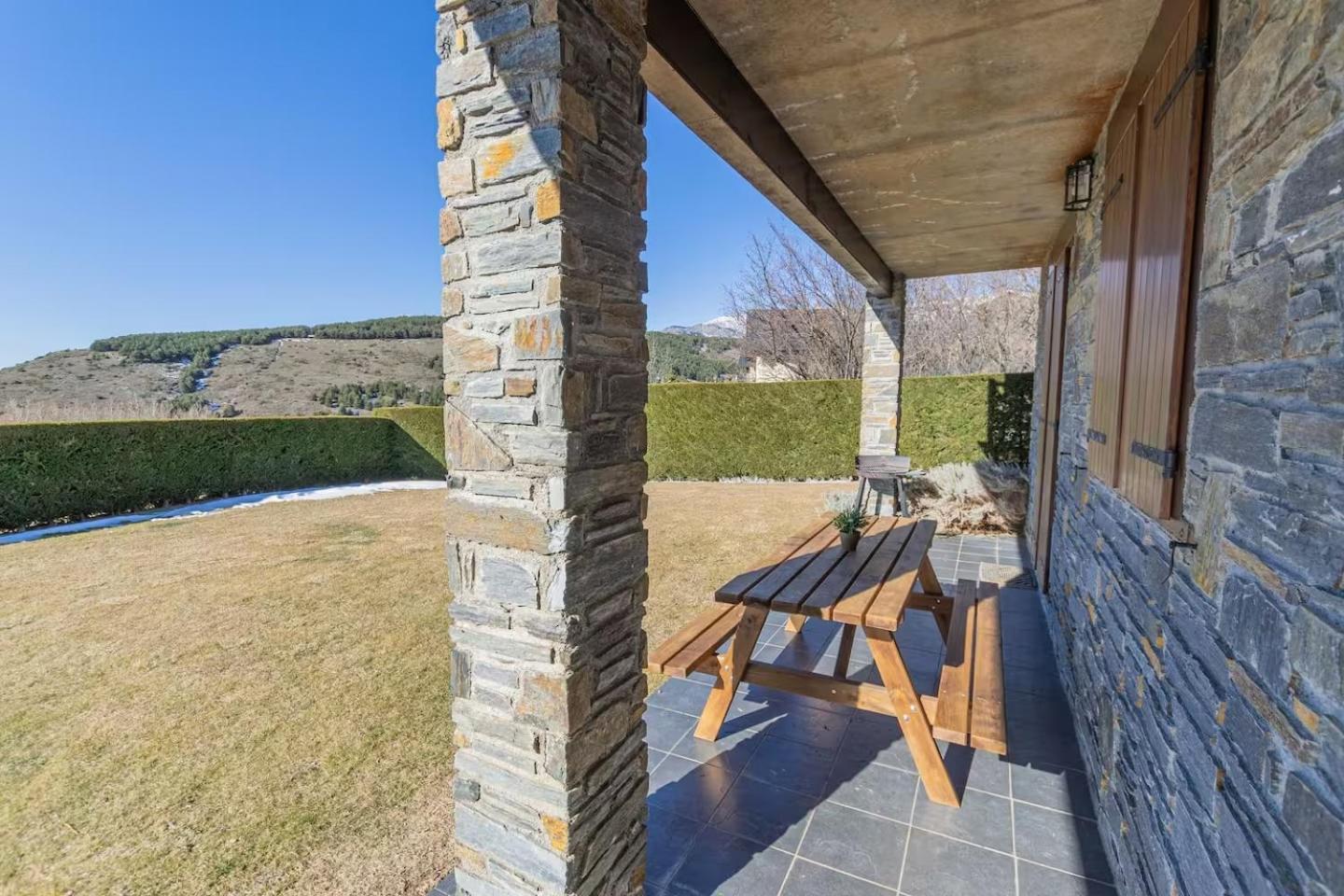 Apartament Les Costes Del Cadi Estavar Exteriér fotografie