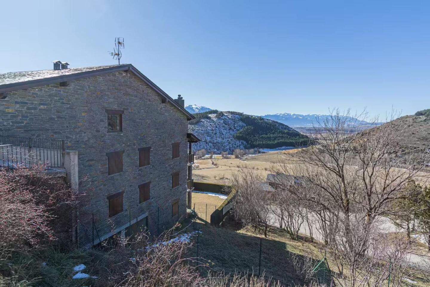 Apartament Les Costes Del Cadi Estavar Exteriér fotografie